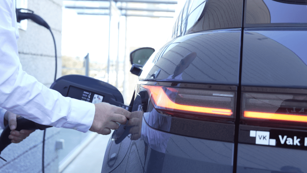 Agitators for Lithium Processing: the invisible key to Electric Vehicle Batteries